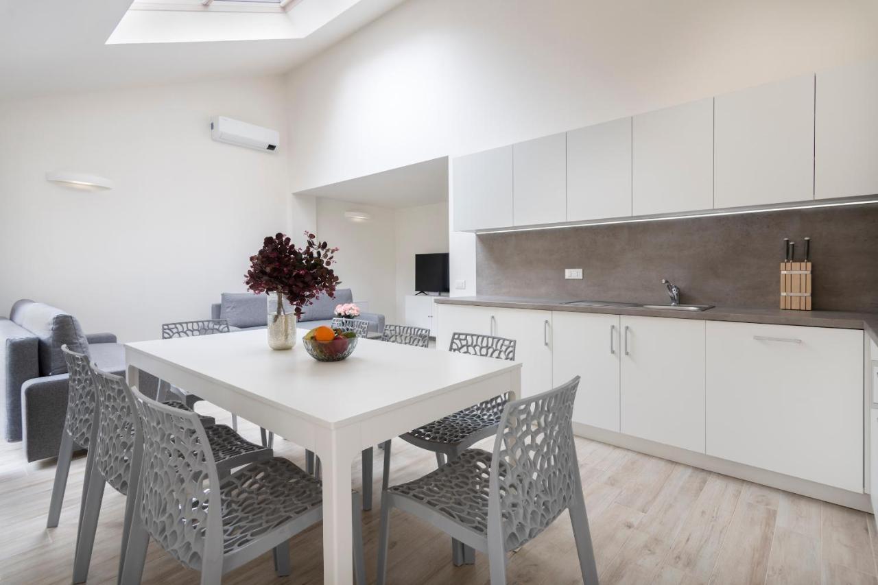 Kinsky Garden And By Dwellfort Praha